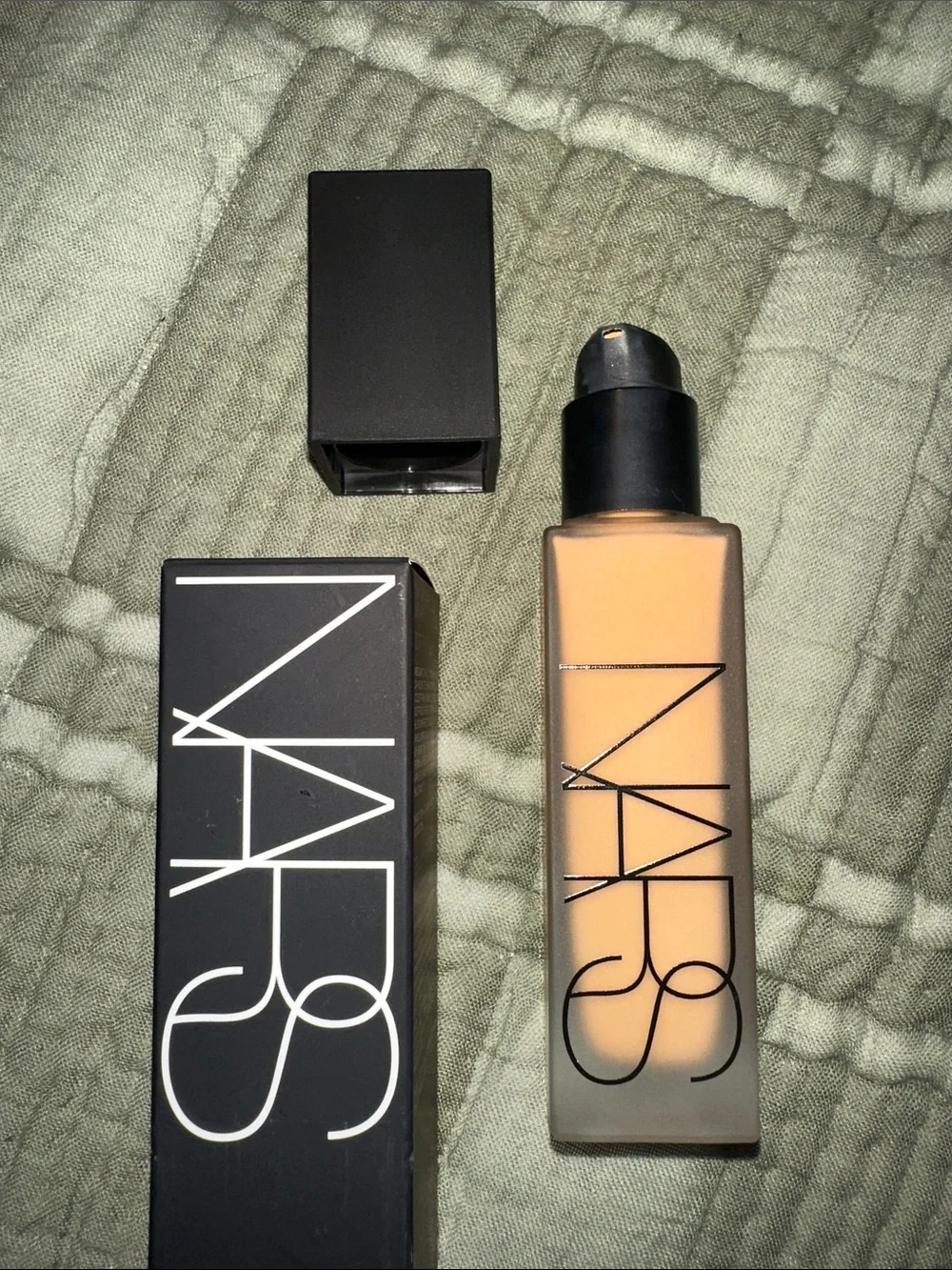 NARS Natural Matte Longwear Foundation - ARUBA